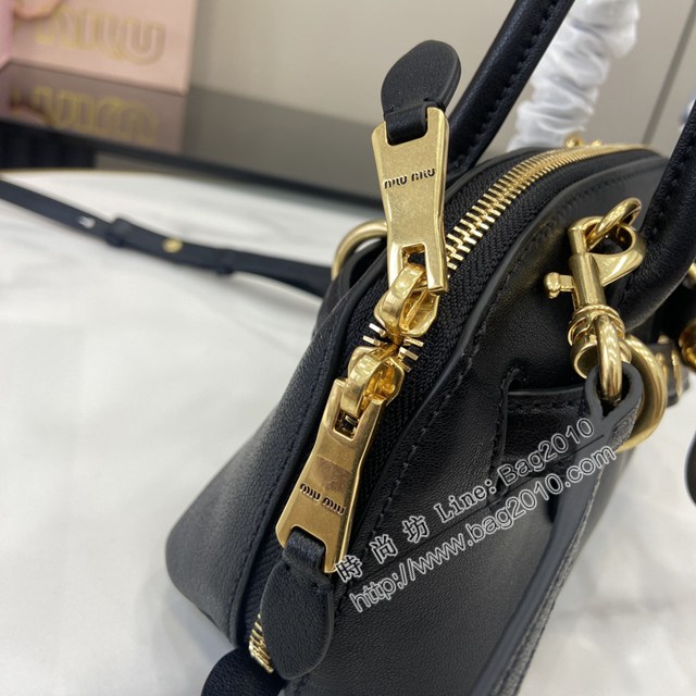 MIU MIU專櫃繆繆最新款爆款迷你號貝殼包手提女包 jh2668型號：5BP090，
